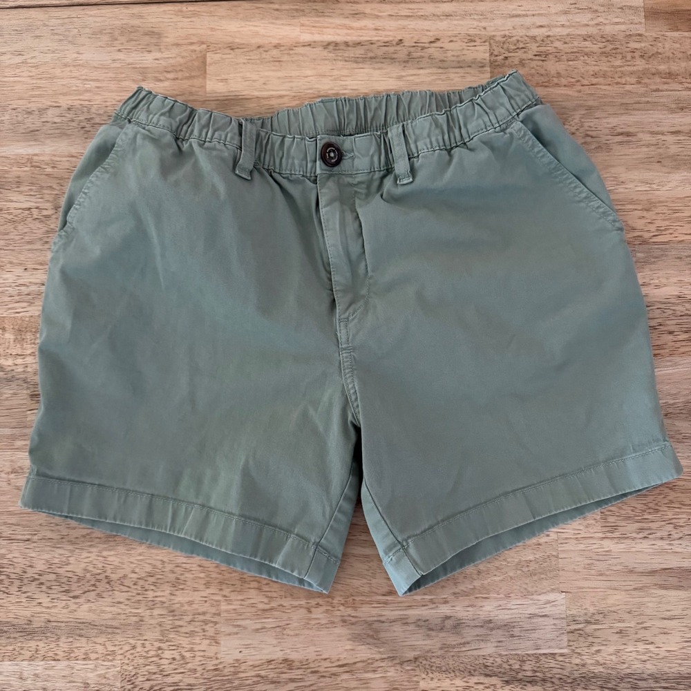 Chubbies Originals Mens 5.5" Inseam Shorts Sage Green Elastic Waist Medium